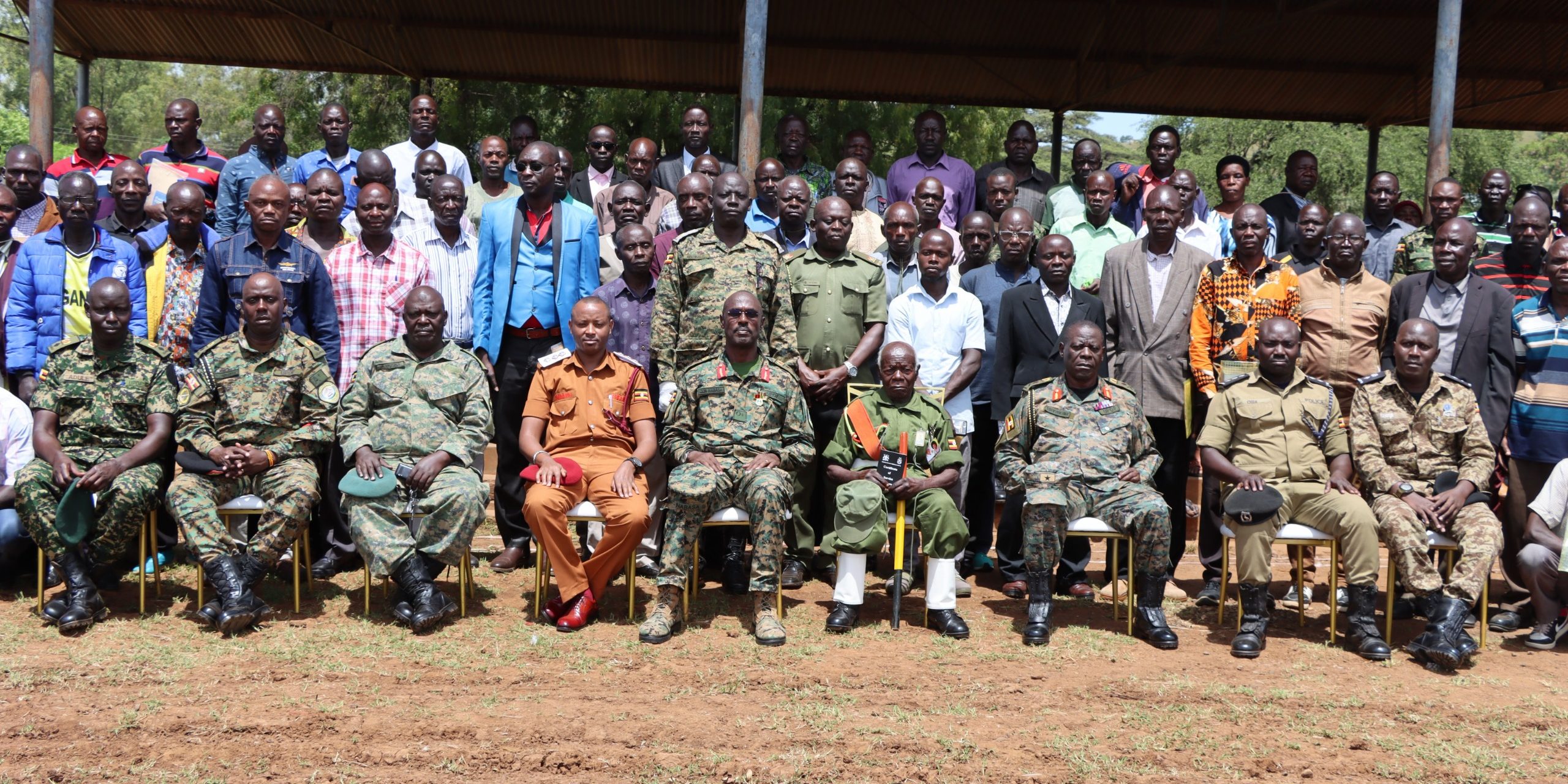 Group photo of Generals ,senior officers,retirees and local leaders